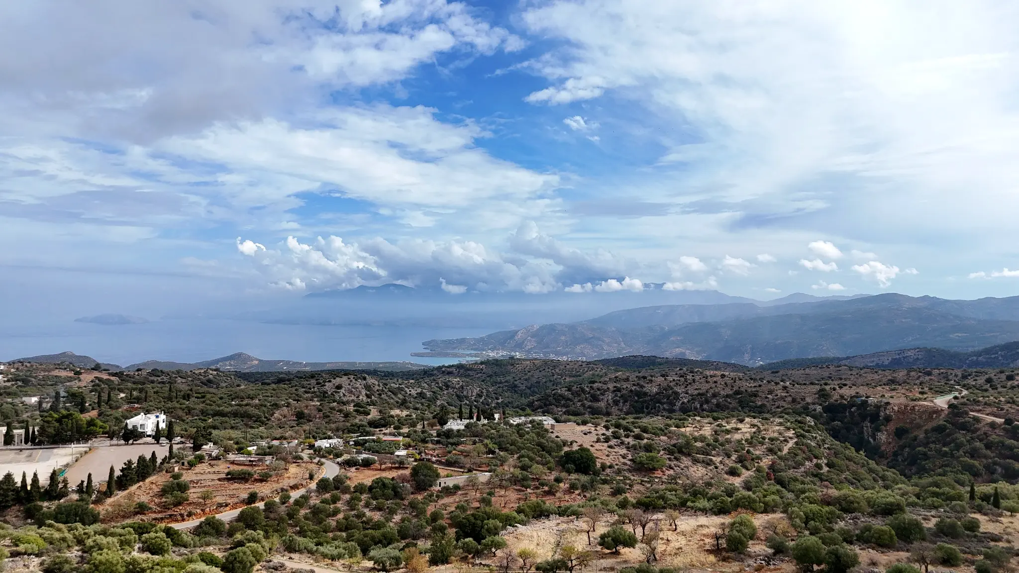 Wide outlook from Pétra across the Mirabello landscape and gulf